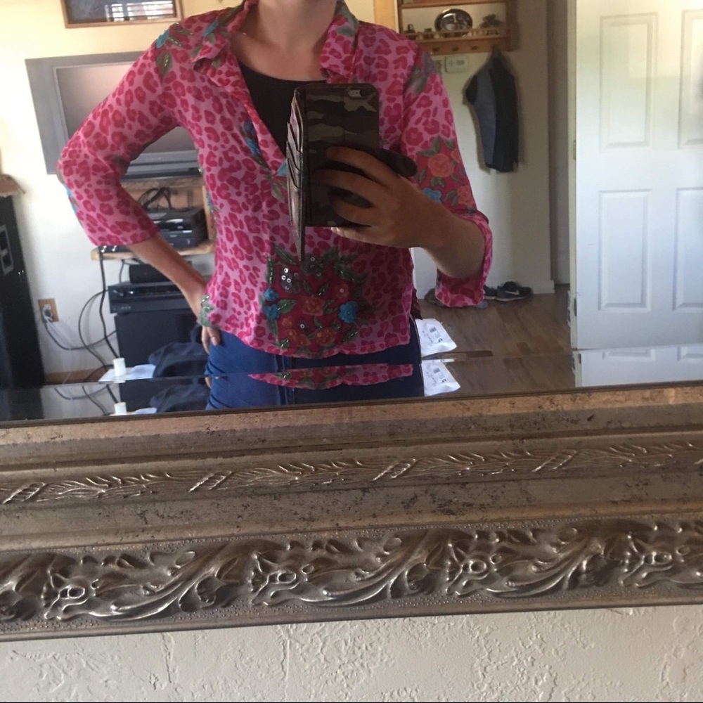 YY shirt - Picture 2 of 3